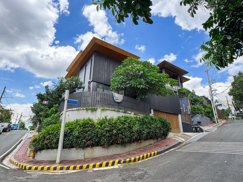 Contemporary 5-Bedroom House for Sale in St. Ignatius Village, Quezon City
